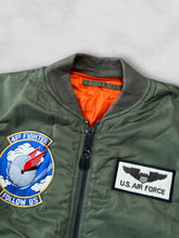 Avirex flight bomber jacket (S)