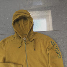 Arc’teryx Hoodie (M)
