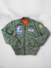 Avirex flight bomber jacket (S)