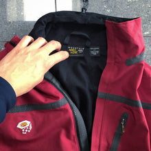 Mountain Hardwear Exposed Seam Jacket (S)
